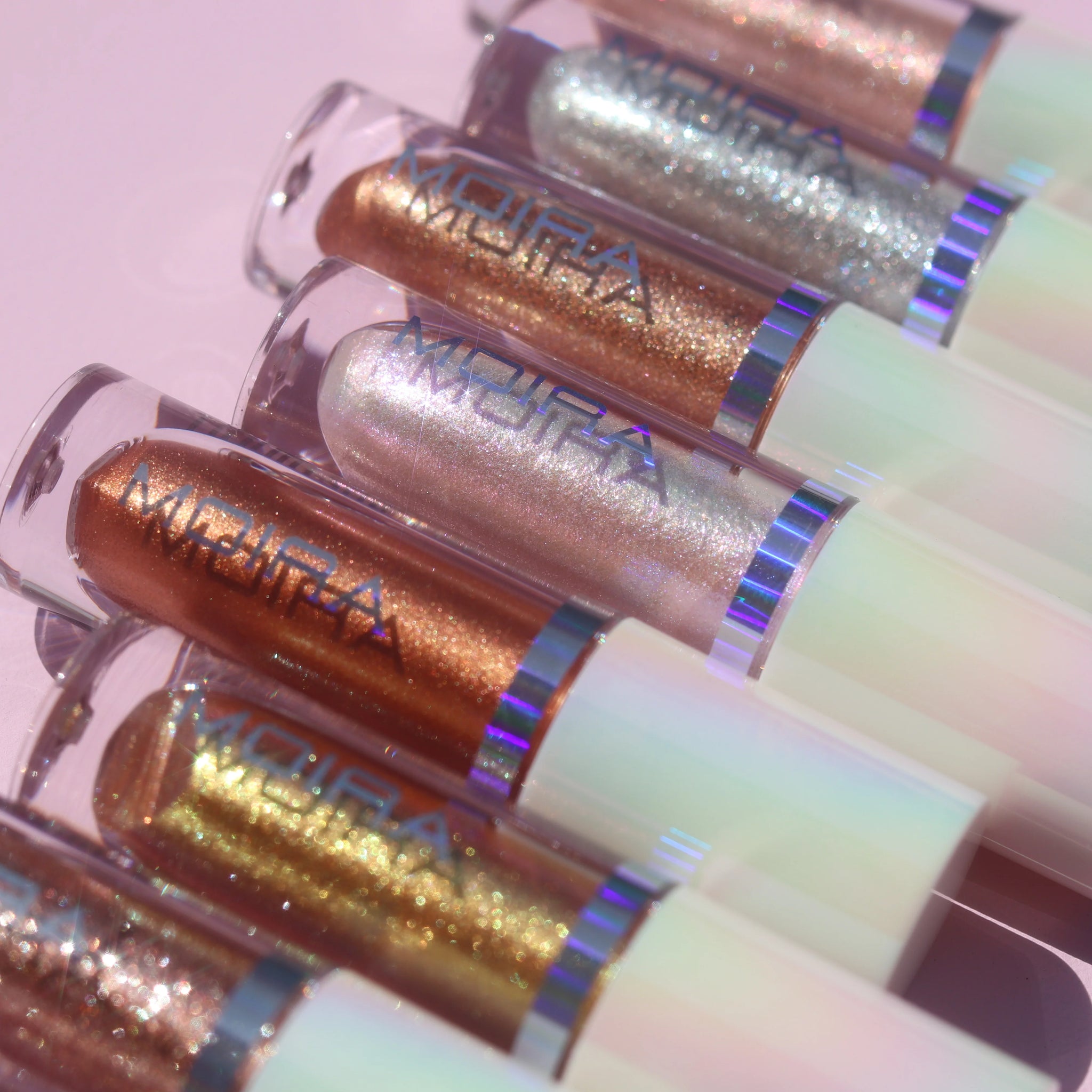 Diamond Daze Liquid Shadow: Eye Contact